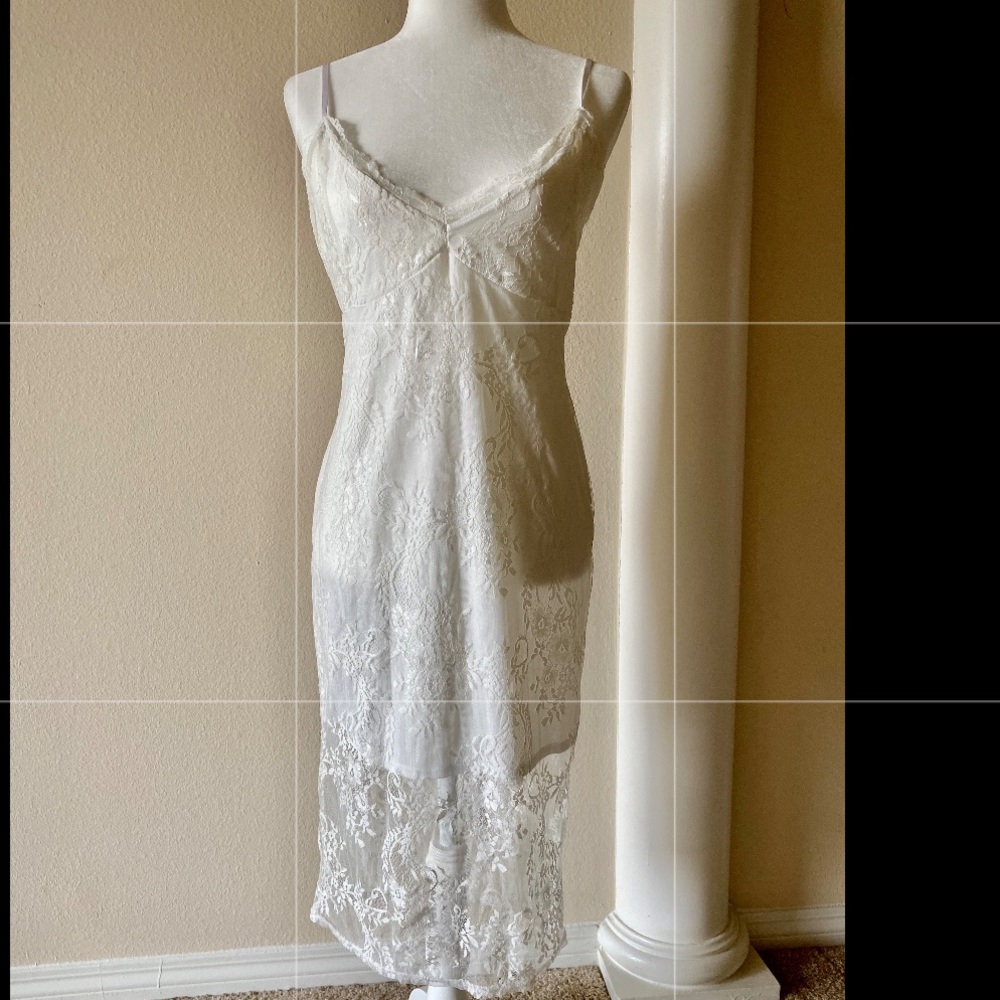 Missguided lace dress